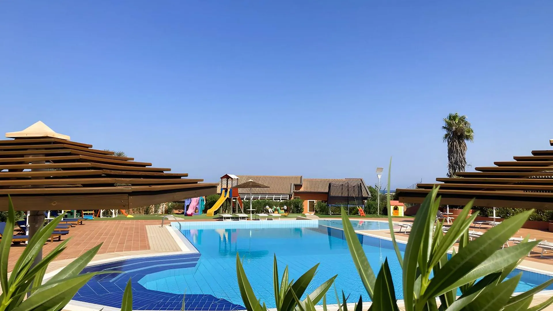 **** Hotel Hotiday Room Collection - Stintino Italië